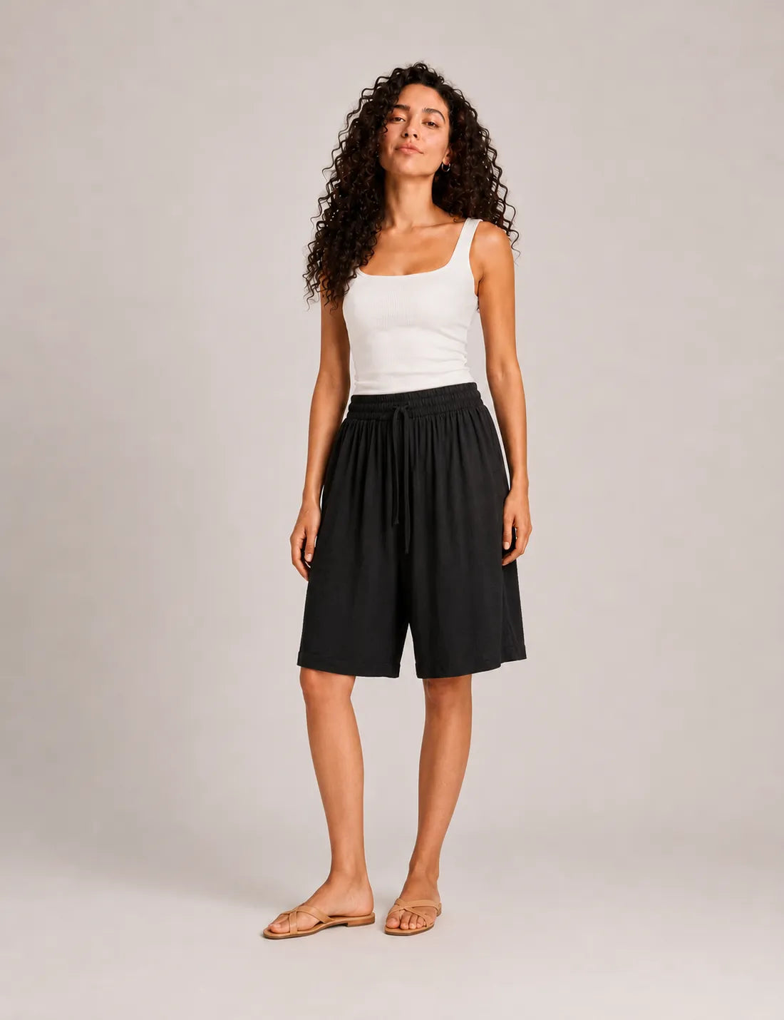 Bermuda Fluido Negro