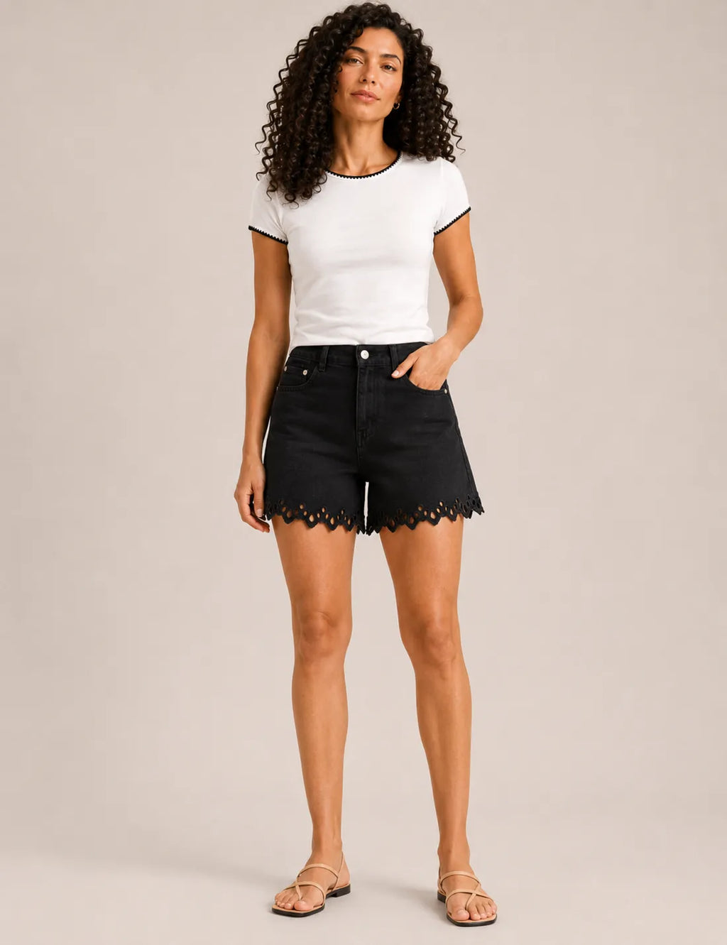 Short Denim Calado Negro