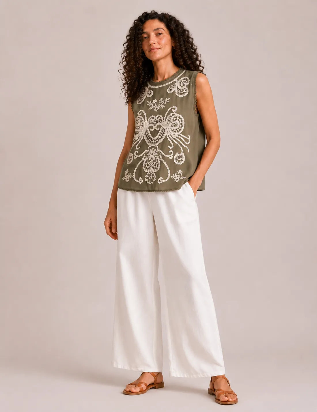 Blusa Bordada Kaki