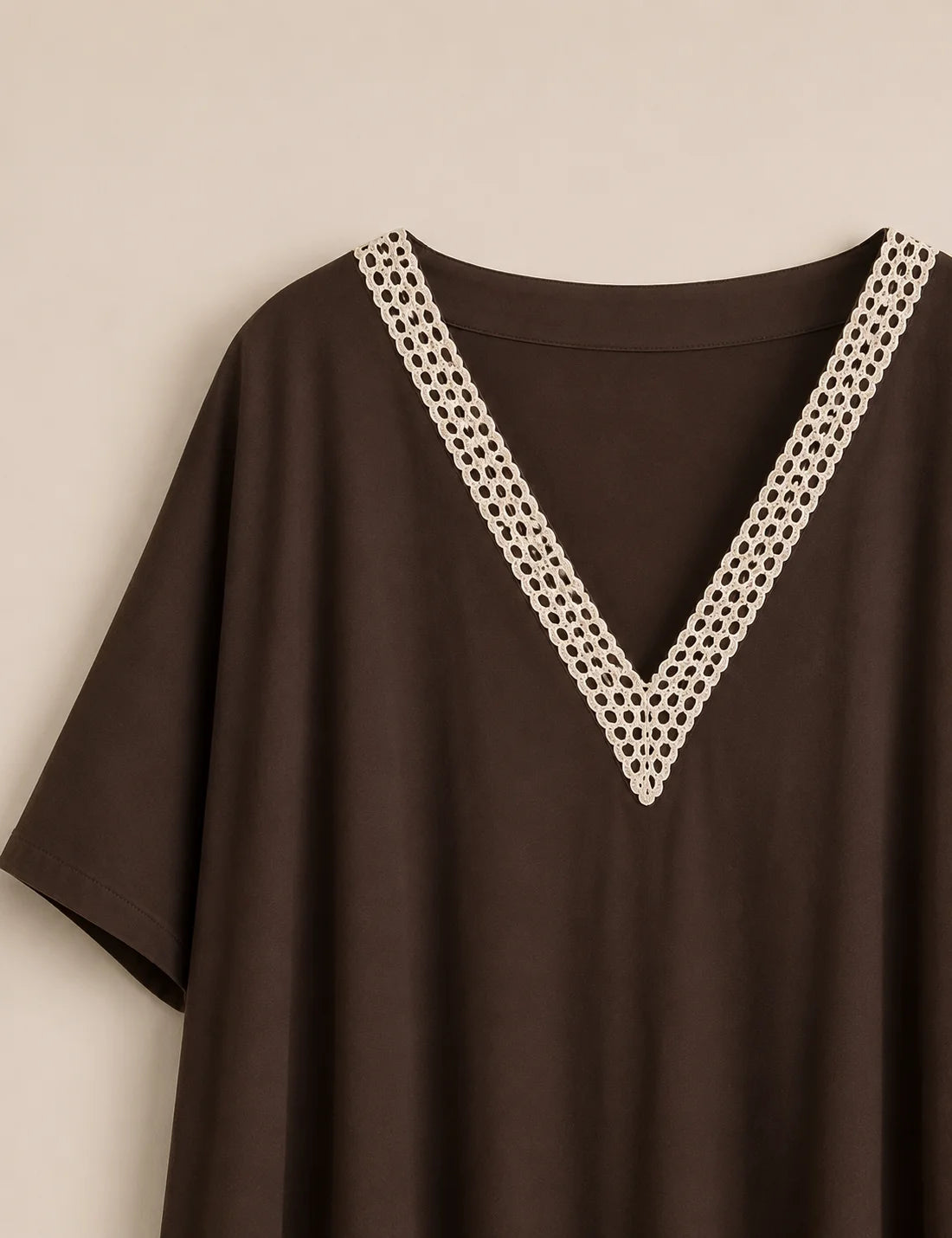 Vestido Cuello Crochet Marrón