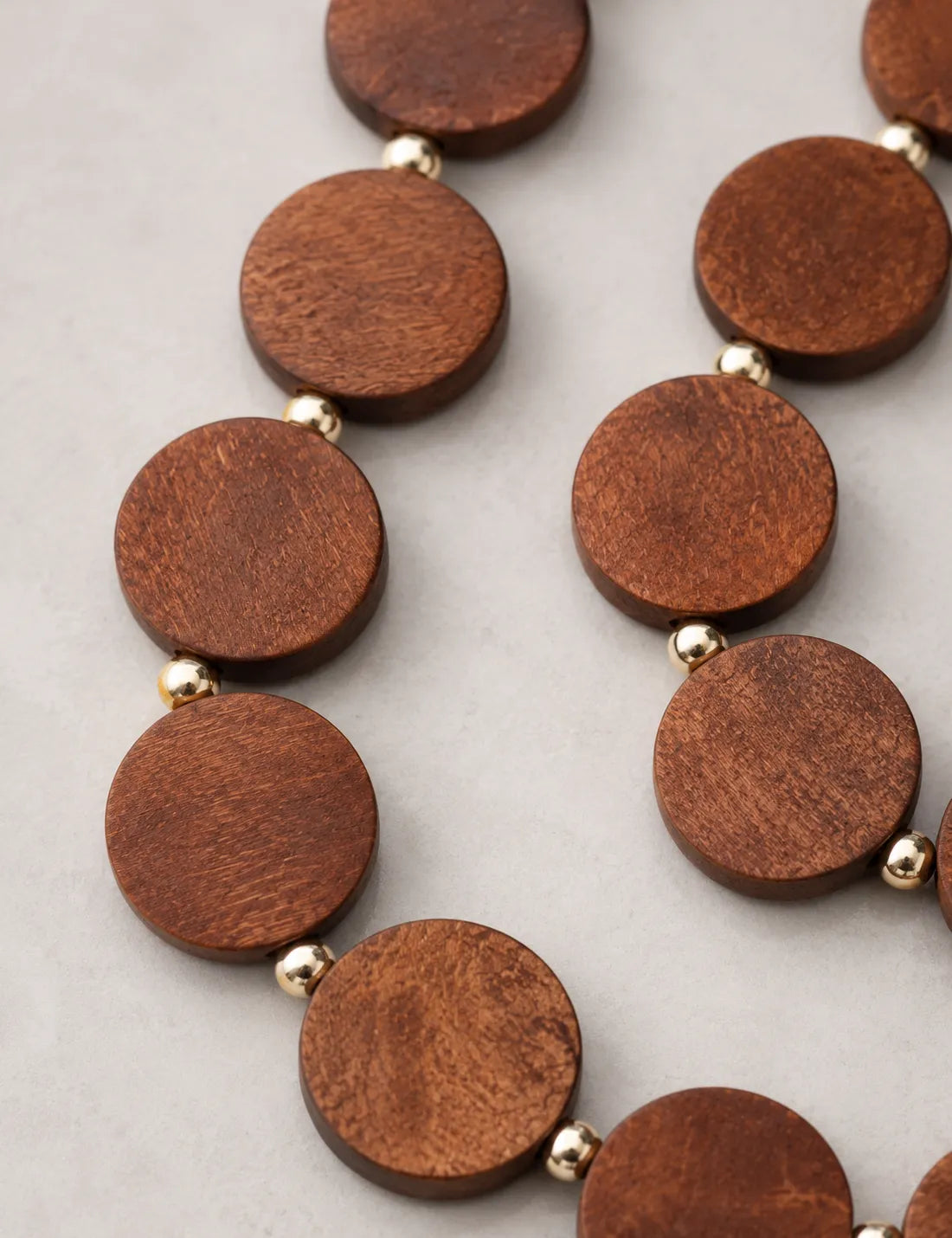Collar Madera Oscura