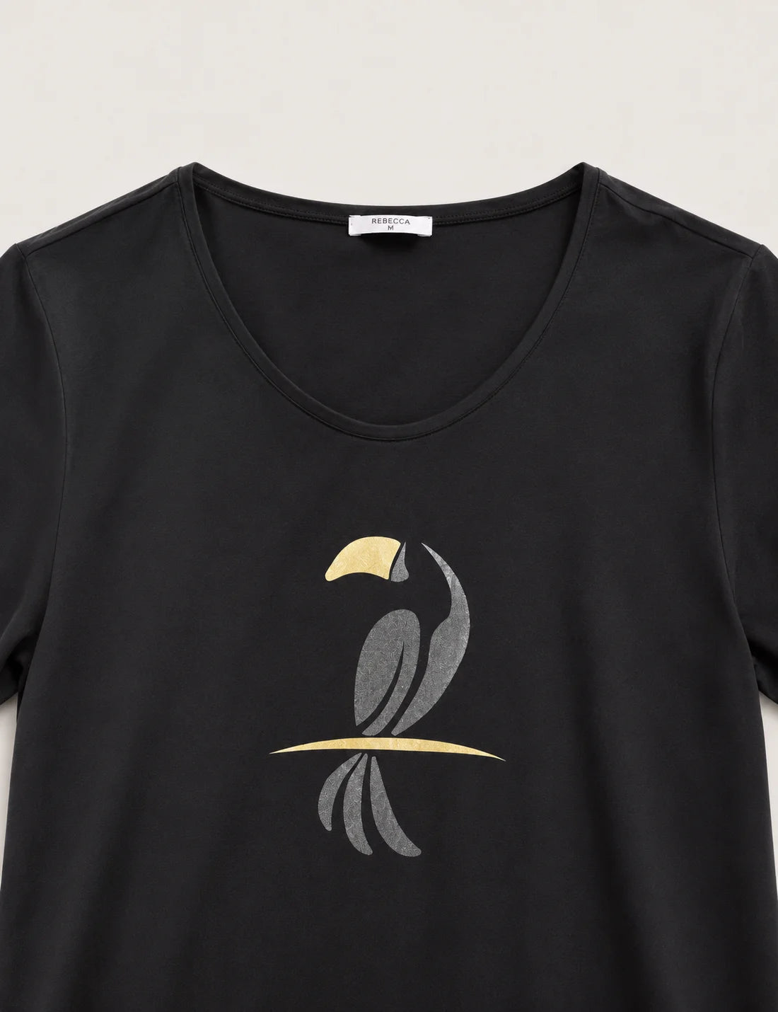Camiseta Pelícano Negra