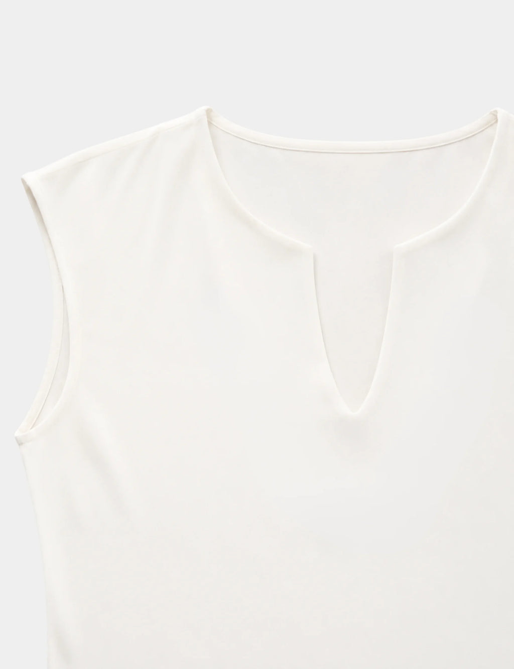 Camiseta Abertura Cuello Blanca