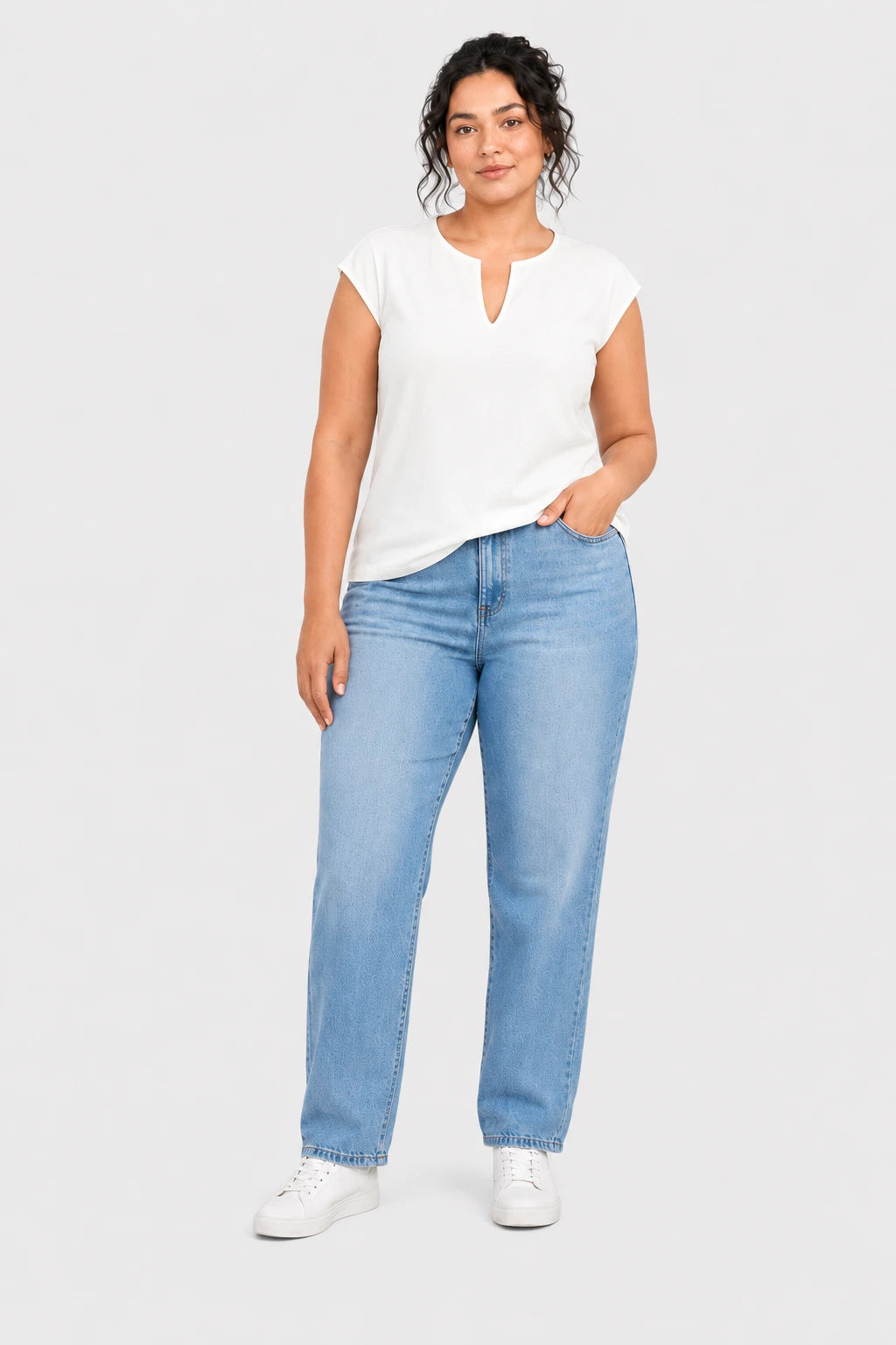 Camiseta Abertura Cuello Blanca