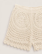 Short Crochet Detalle Crema