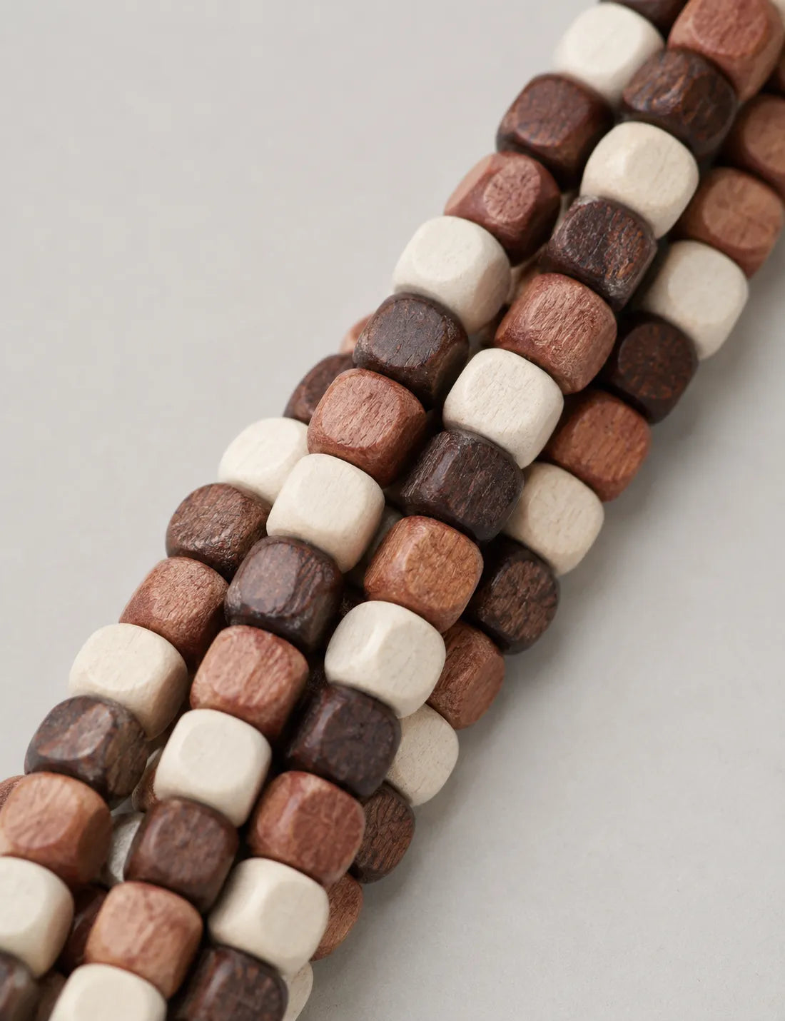 Collar Madera Abalorios Tricolor