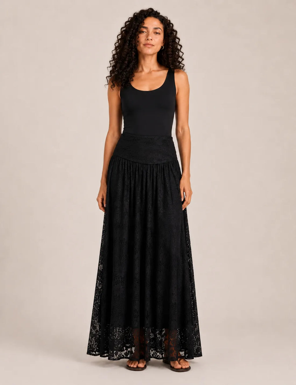 Falda Maxi Encaje Negra