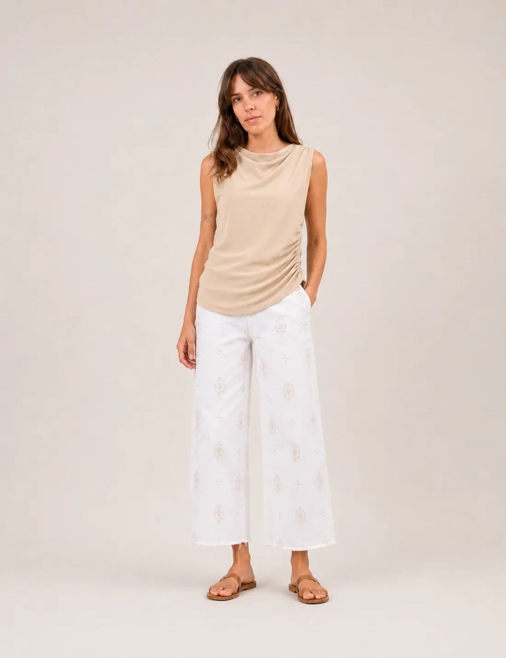 Camiseta Fruncida Beige
