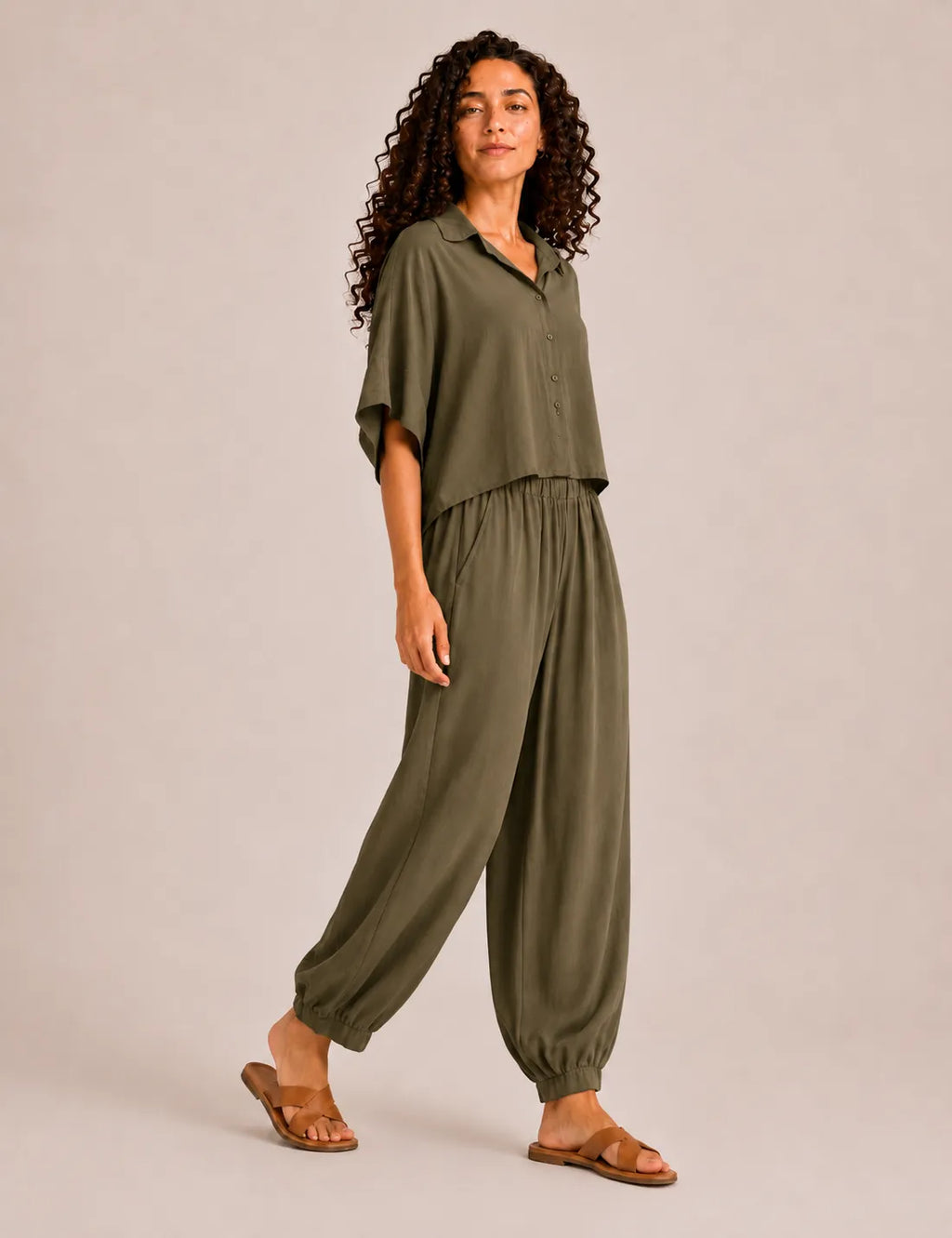 Camisa Crop Kaki
