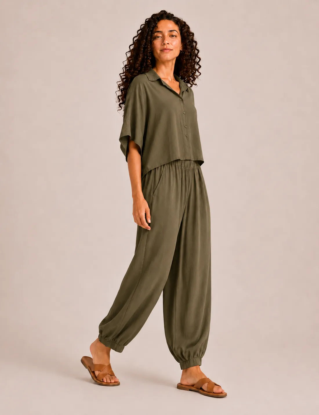 Pantalón Bombacho Bolsillo Kaki