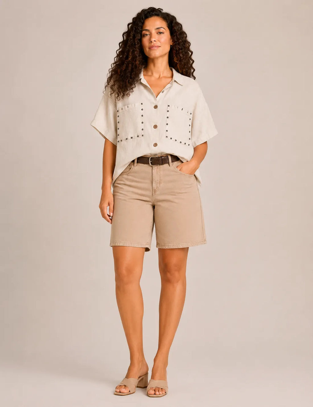 Camisa Crop Lino Tachuelas